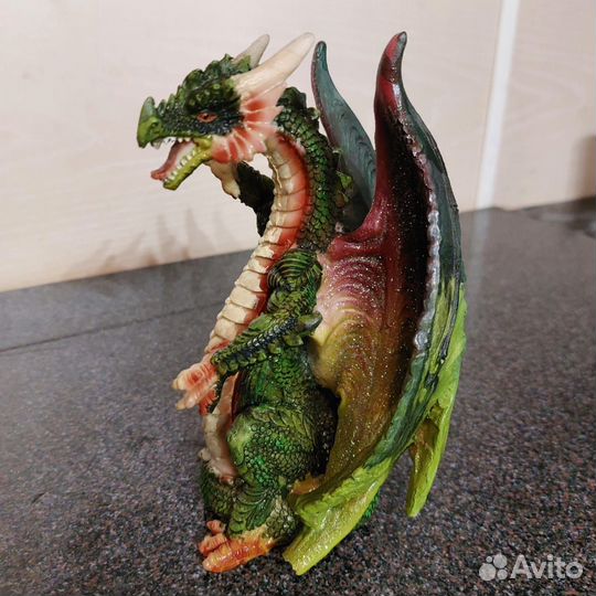 Дракон фигурка