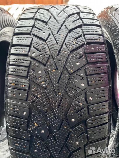 Gislaved NordFrost 100 215/55 R16 97T