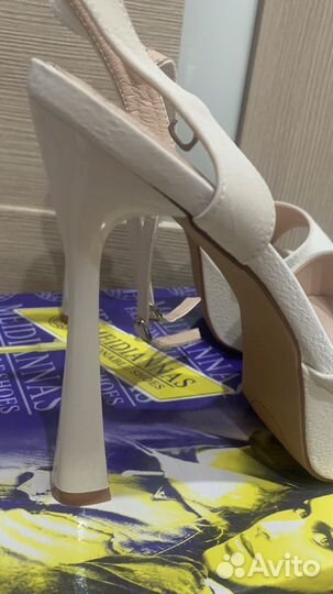 Босоножки размер 37.5