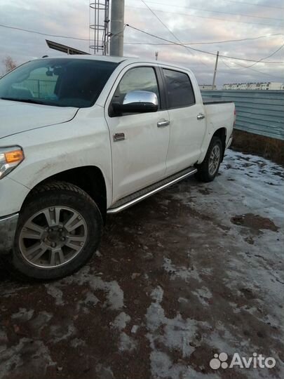 Пороги с накладным листом 53 мм Тойота Тундра 2014