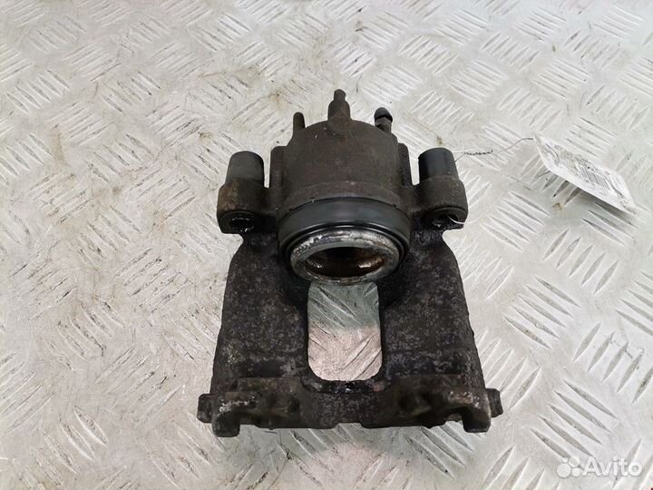 Суппорт передний правый Ford Focus 1999 1478507