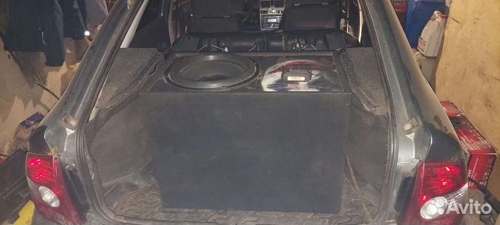 Сабвуфер на машину