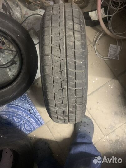 Bridgestone Blizzak Revo GZ 155/65 R14 и 165/55 R14