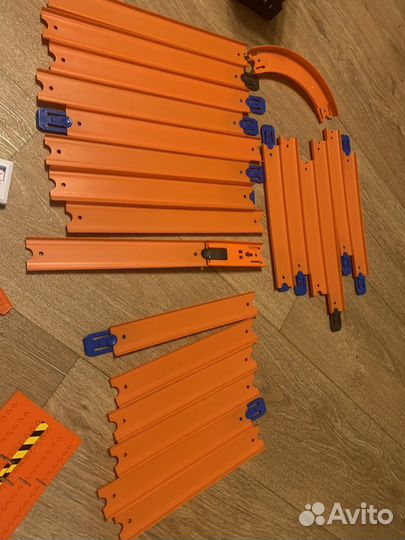Гоночный трек hot wheels