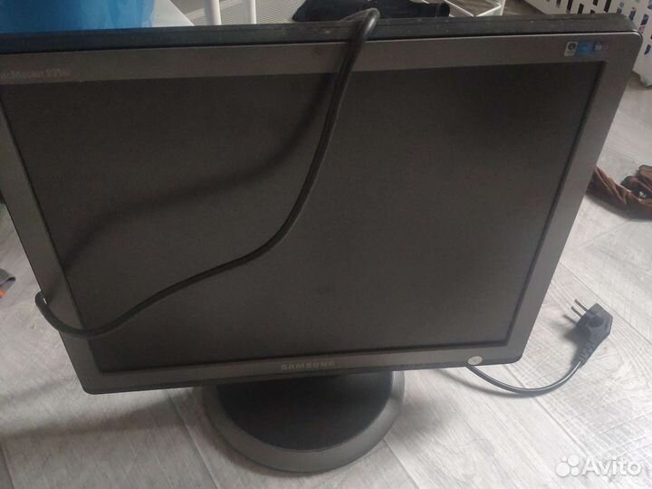 Монитор Samsung 19 дюймов