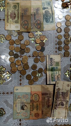 Значки монеты