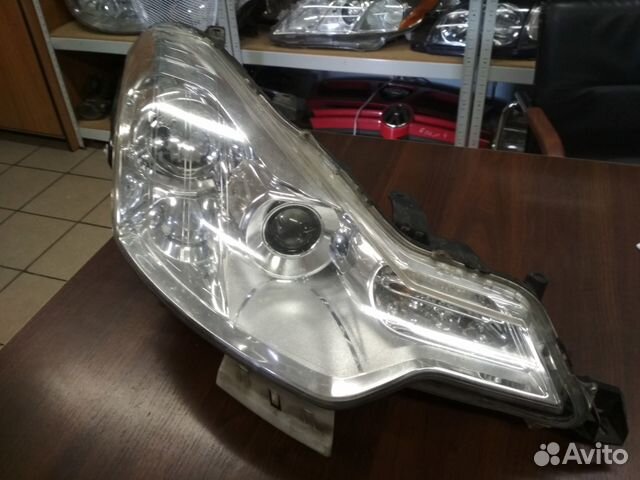 Фары Citroen C-Crosser 2007-2013