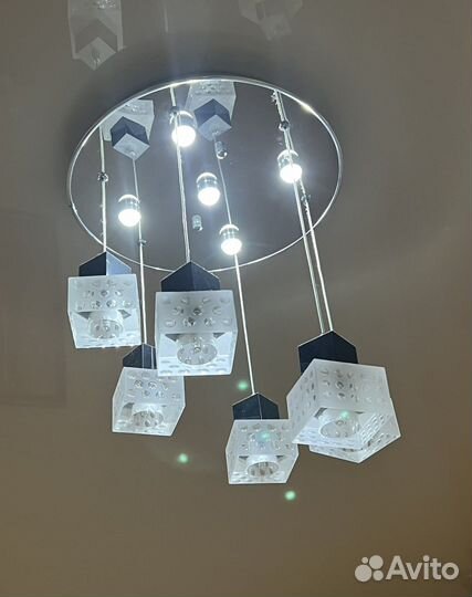 Светильник потолочный