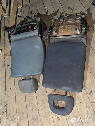 Передние сиденья