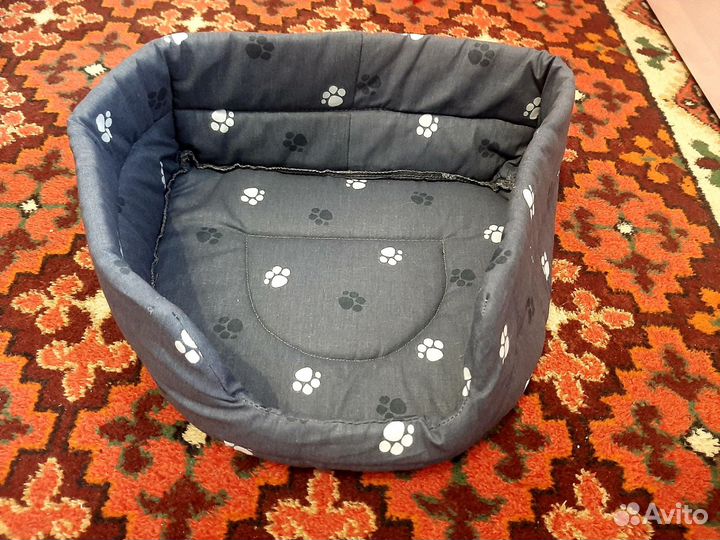 Лежанка для кошек новая