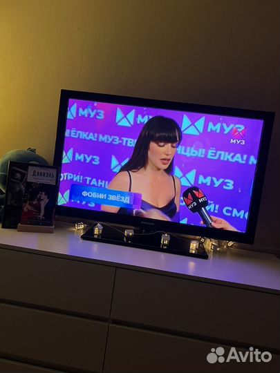 Телевизор samsung