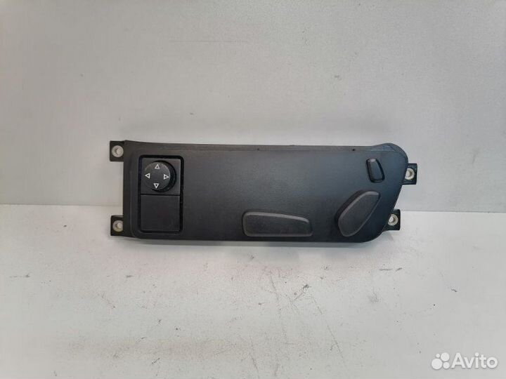 Блок управления сидением передний левый Volkswagen