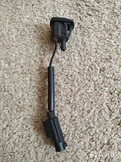 Bmw e60 форсунка омывателя