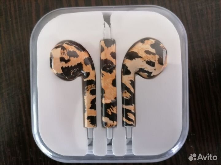 Наушники новые