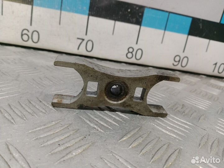 Б/У Кронштейн форсунки#013