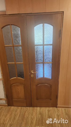 Двери деревянные межкомнатные из массива бу