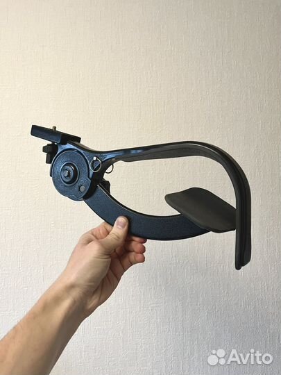 Плечевой упор для камеры