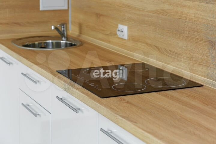 Квартира-студия, 30,4 м², 1/4 эт.