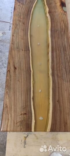 Столы, фасады кухонные, двери под заказ