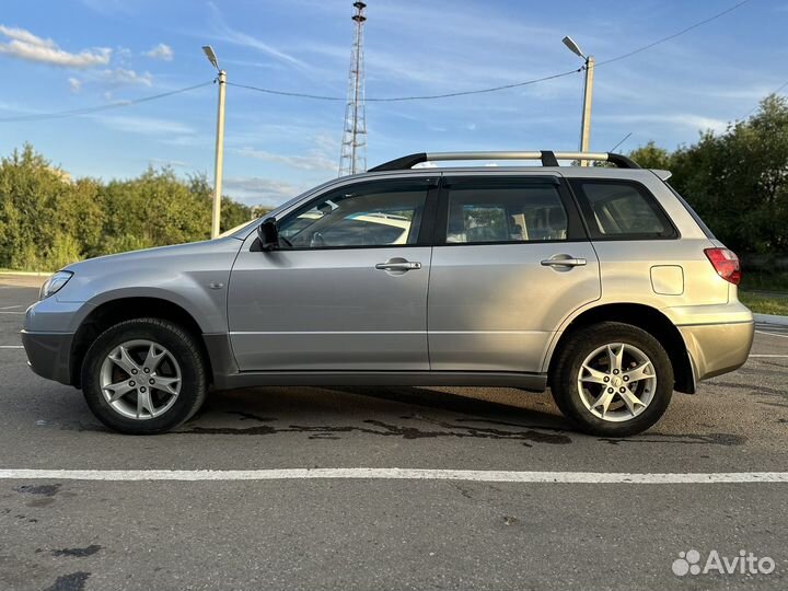 Mitsubishi Outlander 2.0 МТ, 2008, 130 500 км
