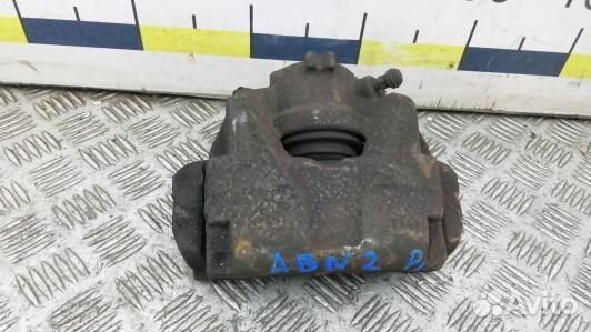 Суппорт тормозной передний левый renault megane 3