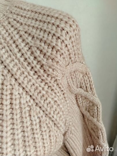 Свитер