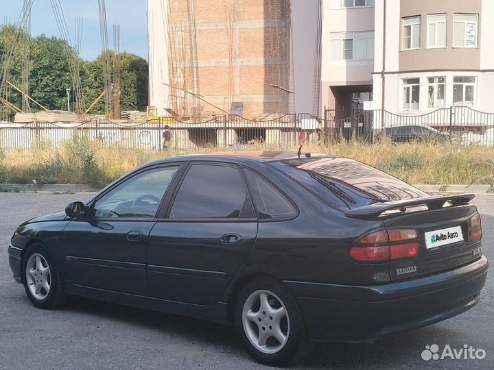 Renault Laguna 3.0 МТ, 1996, 181 500 км