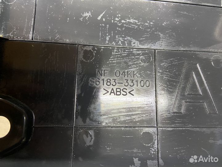 Накладка усилителя звука Toyota Camry 75