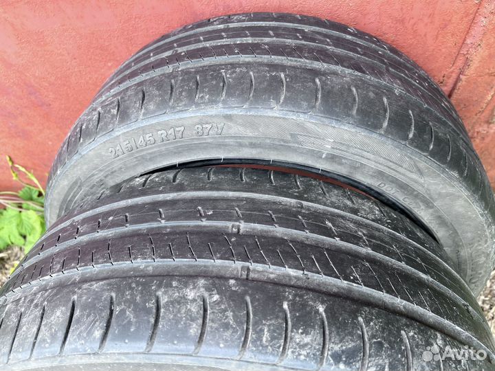 Kumho Ecowing ES01 KH27 215/45 R17