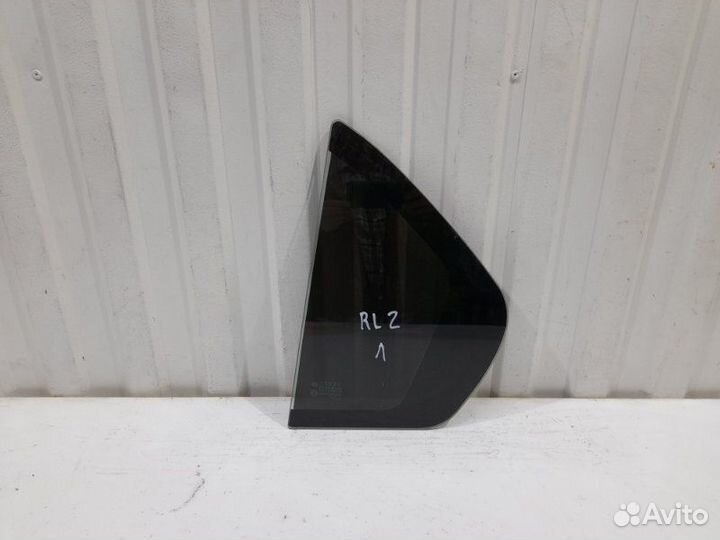 Форточка задняя левая Renault Logan 2