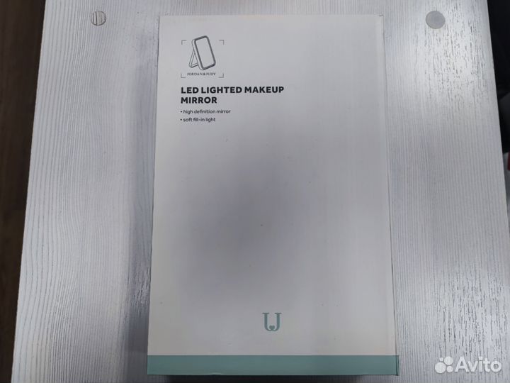 Зеркало для макияжа, с подсветкой, новое