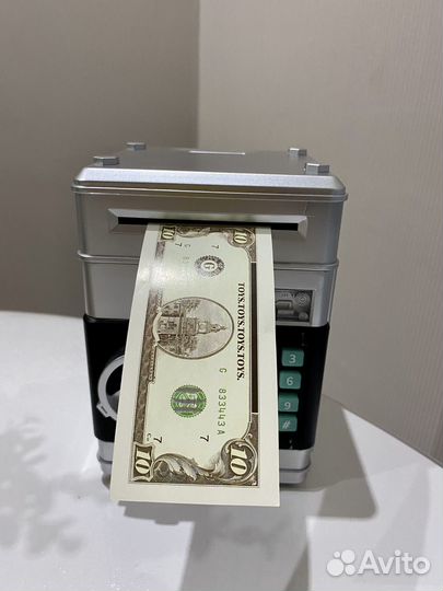 Копилка новая подарок