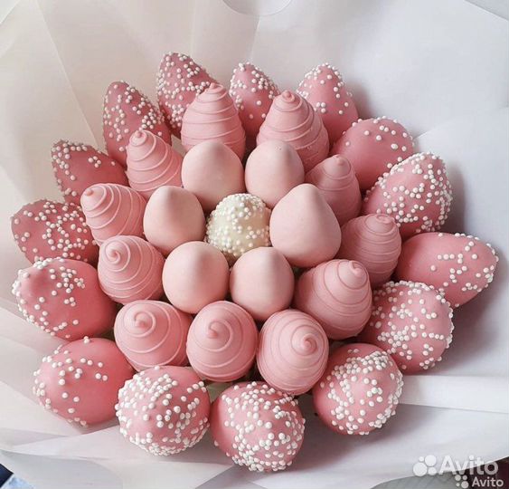 Нежные Букеты из клубники в шоколаде