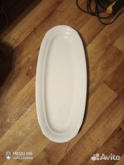 Фарфоровое блюдо большое