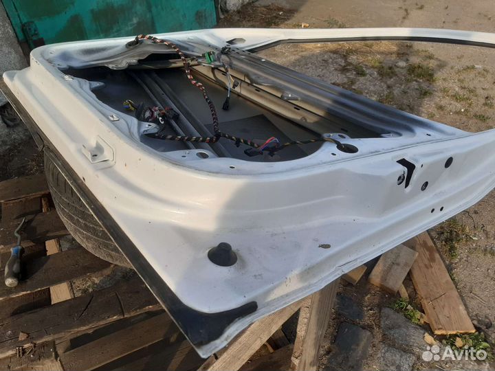 Дверь правая передняя Skoda Octavia A5