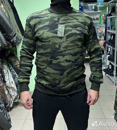 Свитер мужской с высоким горлом