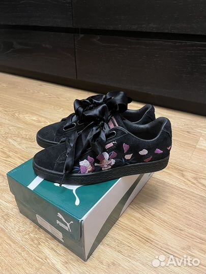 Кроссовки Puma Suede Heart Flowery