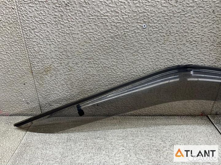 Ветровик передний левый suzuki MR wagon