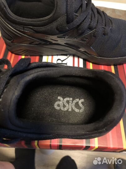 Кроссовки Asics C7A0N