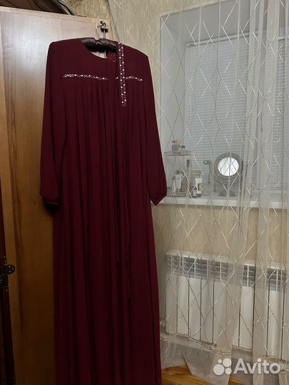 Вечернее платье