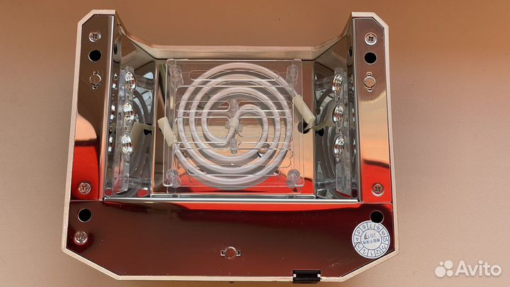 LED лампа для маникюра