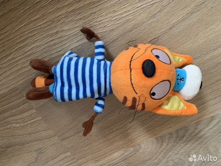 Кот Коржик из 3 кота