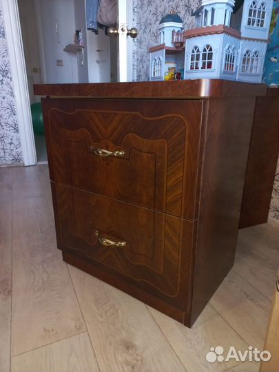 Тумба прикроватная (италия) 2 шт бу