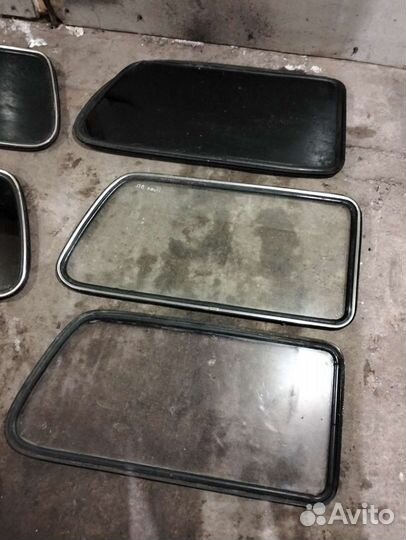 Форточка Лада Нива 3х дверка