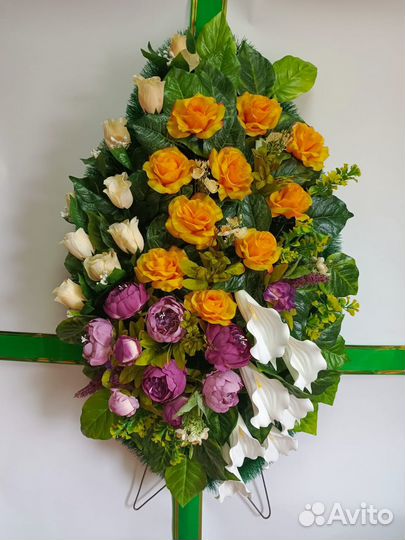 Ритуальные венки и корзины