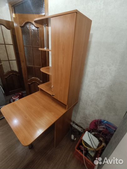 Компьютерный стол