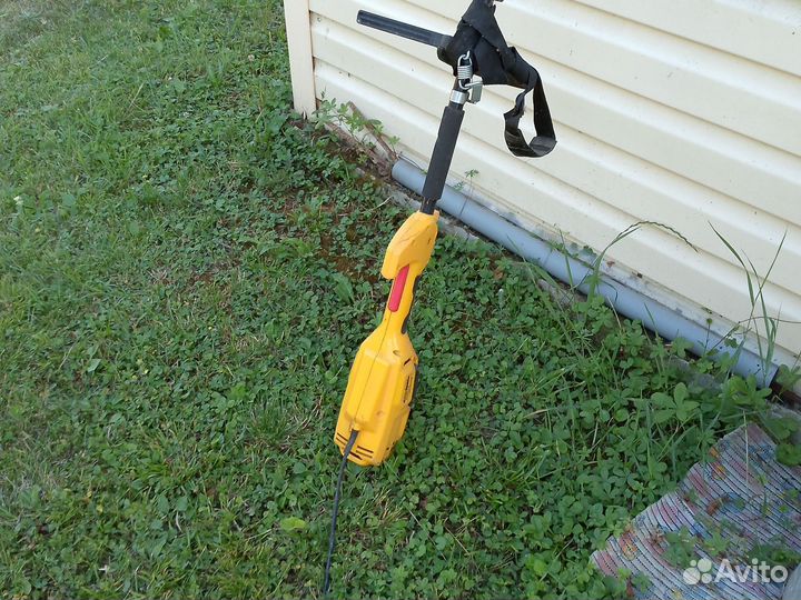 Триммер электрический для травы бу