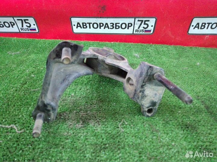 Подушка двигателя задняя Toyota Ipsum ACM21W 2azfe