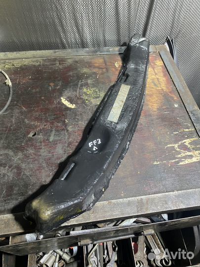 Наполнитель левого крыла ford ficus 3