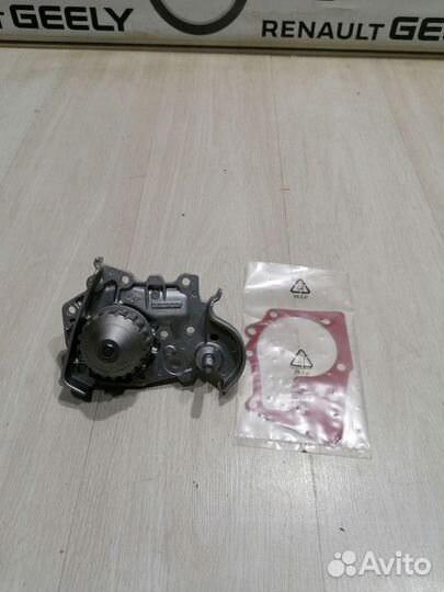 Помпа водяной насос Renault kangoo